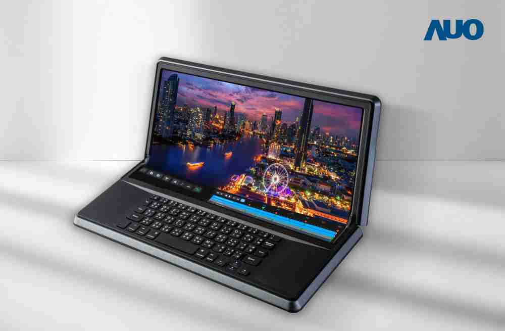 尊龙集团14.6吋Micro LED折迭显示屏幕，，搭配半径4mm的弯折绞炼，，，以及高画素、、、、高亮度、、高对比度的显示技术特点，，即便在大视角下仍保有绝佳色相与亮度