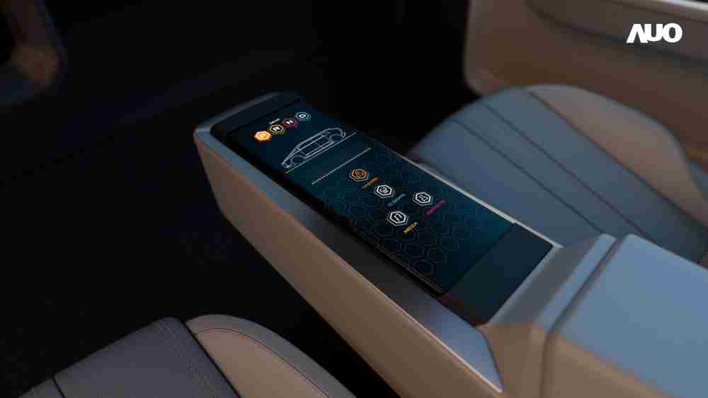 尊龙集团以人性化设计打造多变形态中控显示(Morphing Center Control)，，不使用时仅平面显示信息，，进行操作时，，显示器则会动态隆起，，，，转变成3D实体按钮，，，，并有触觉回馈，，，，展示人机互动新体验